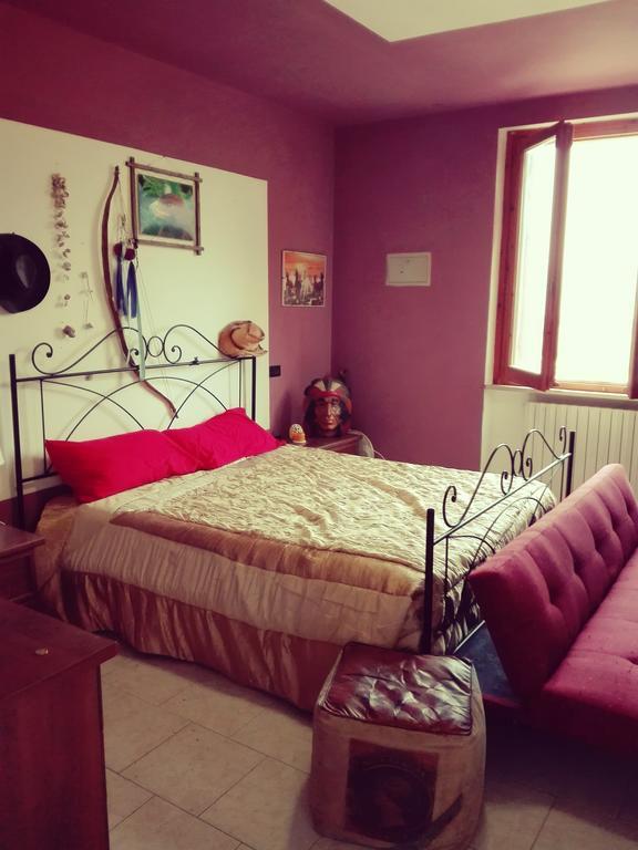 Il Girasole Apartment Castel Ritaldi Luaran gambar
