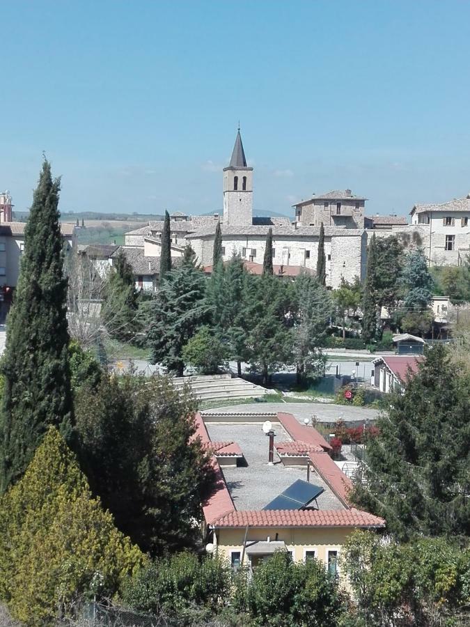 Il Girasole Apartment Castel Ritaldi Luaran gambar