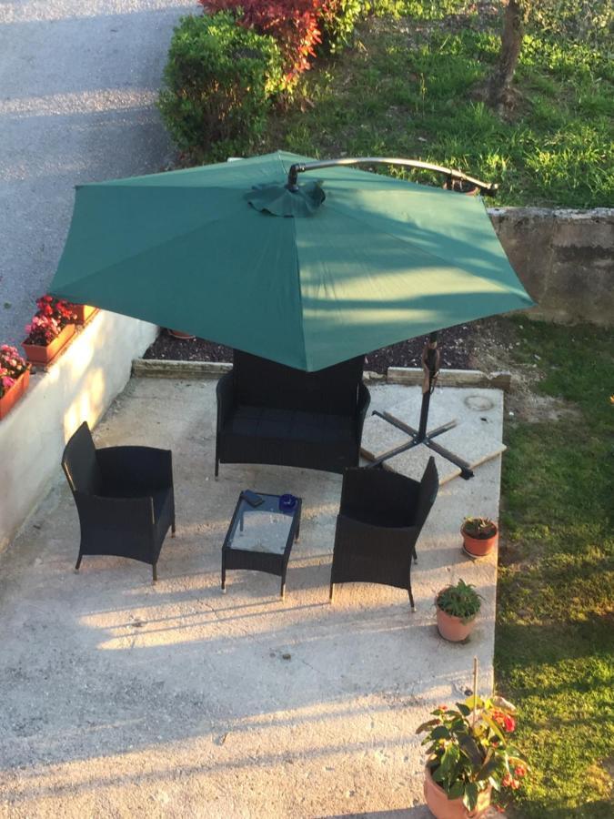 Il Girasole Apartment Castel Ritaldi Luaran gambar